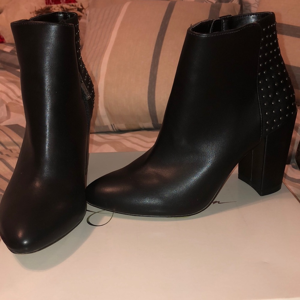 Jessica Simpson Over the Ankle Booties